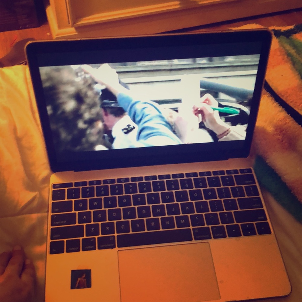 MacBook rose gold